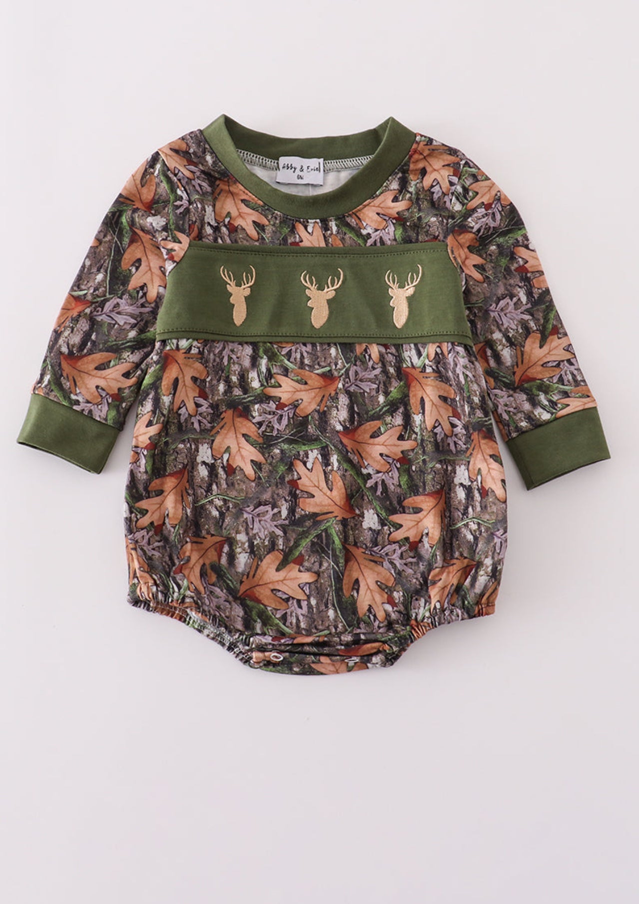 Forest hunting deer embroidery bubble