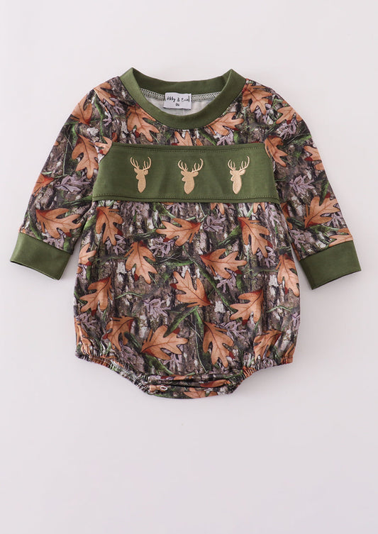 Forest hunting deer embroidery bubble